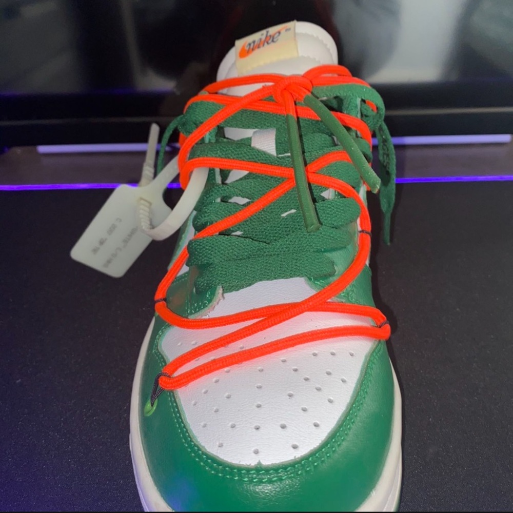 Nike x Off white pine green dunk low